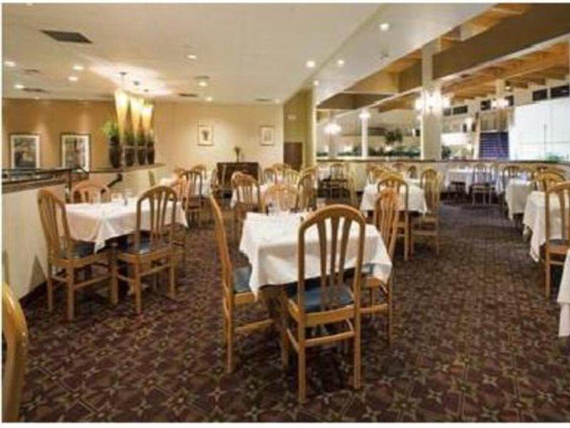 Ramada Inn Lafayette Conference Center Esterno foto