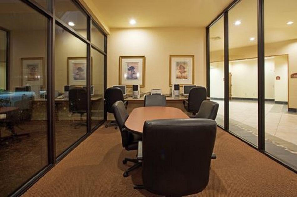 Ramada Inn Lafayette Conference Center Esterno foto
